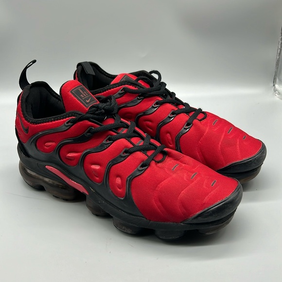 Nike Other - Nike Air VaporMax Plus University Red Black Size: 11